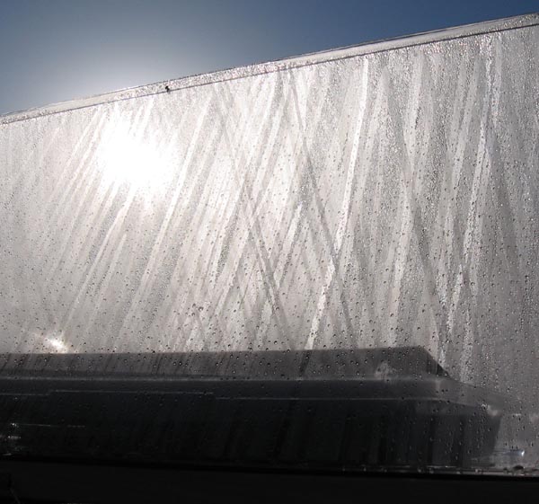 Both sides of the front and back of the still rain pure water